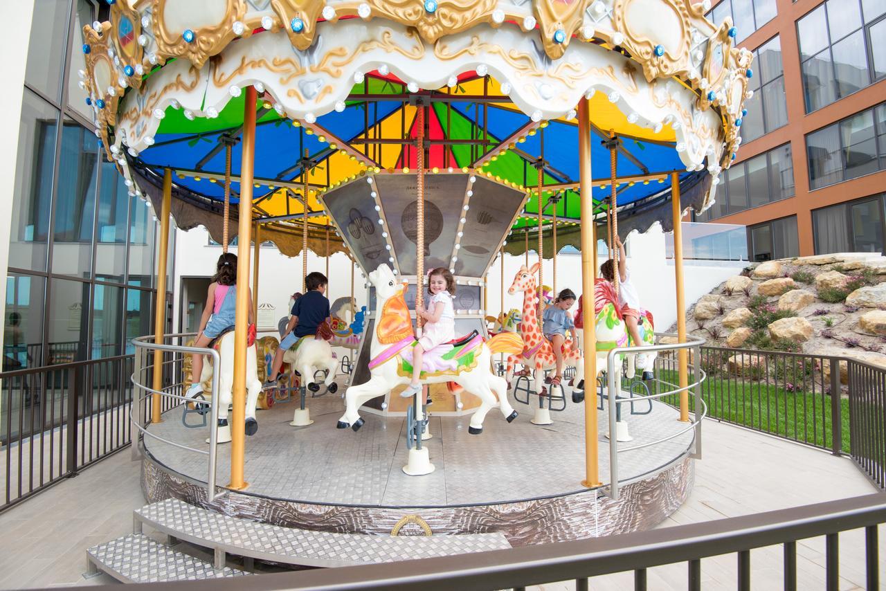 维拉加尔辛特拉酒店 外观 照片 Carousel at the Children's Museum of Oak Ridge