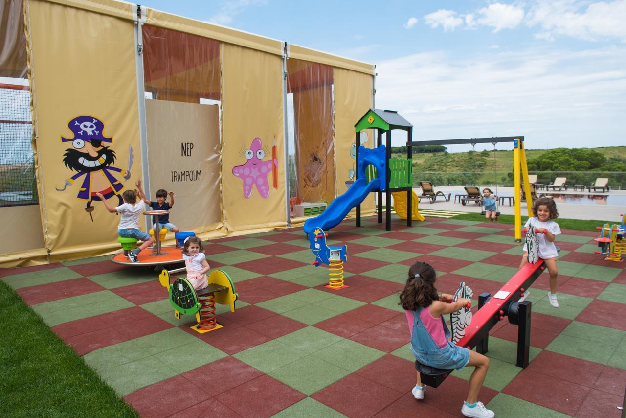 维拉加尔辛特拉酒店 外观 照片 Playground at the campsite